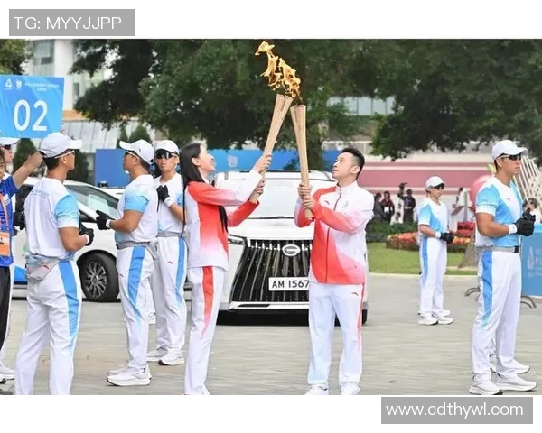 十五运会火炬传递广州站火炬手霍震寰：盼以赛事促粤港澳三地沟通